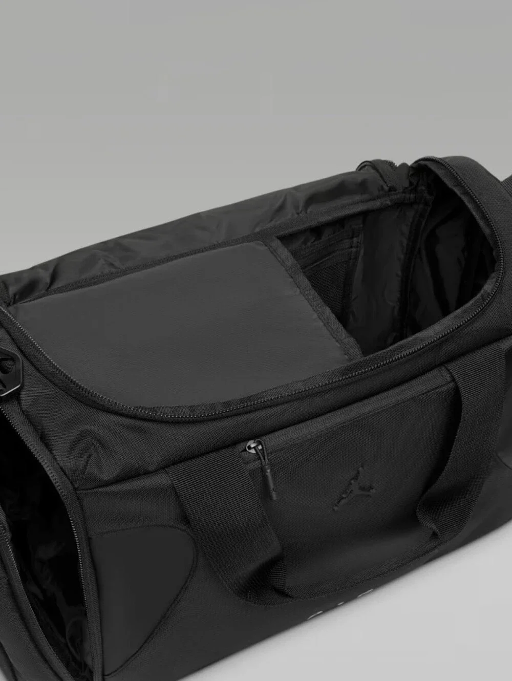 Jordan Element 48.5L Duffel Bag- Black